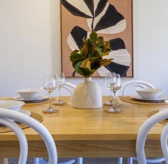 Henderson Apartment | Trendy 2-Bed Gem near Trust Arena - Family Friendly Stay