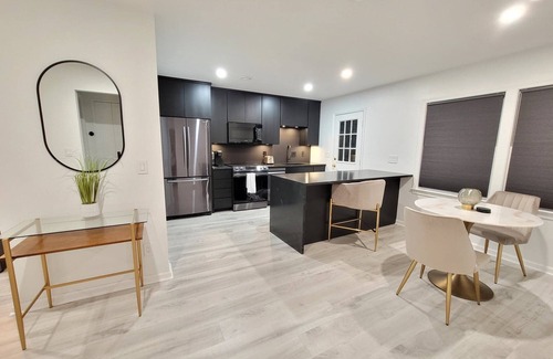 Rosewood Condo | Trendy 2-Bedroom Getaway near Fort Jackson & USC