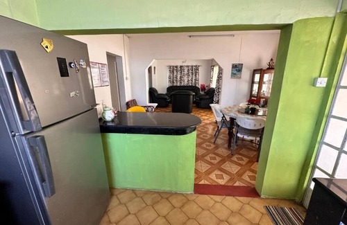 Vacoas-Phoenix Apartment | Chic 2-bedroom apartment with WiFi, fitness room in vibrant Vacoas-Phoenix