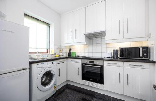 Dublin Apartment | Chic 2Bed With Canal Views-15 Min To Kilmainham Gaol