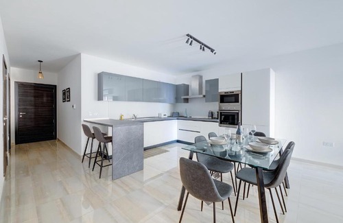 Ta' Xbiex Apartment | Stylish 2BR Apartment with Ocean View in Prime Location