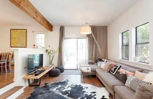 Newlands House | Stylish 3 Bedroom Retreat Near Pearl, Parks & CU - Rated 10/10