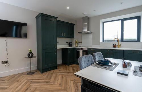 Portrush Apartment | Stylish 37 West Portrush Apartment for Family Getaways