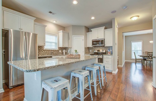 Johns Island House | Pet-Friendly 3BR Home with Pool, near Kiawah & Downtown