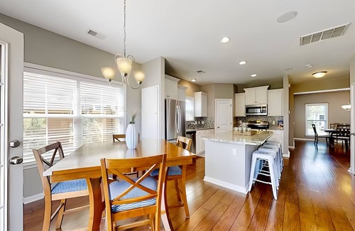 Johns Island House | Pet-Friendly 3BR Home with Pool, near Kiawah & Downtown