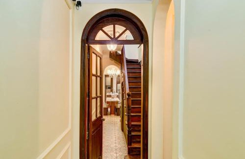 La Candelaria Apartment | Chic 4BR Getaway in Vibrant La Candelaria