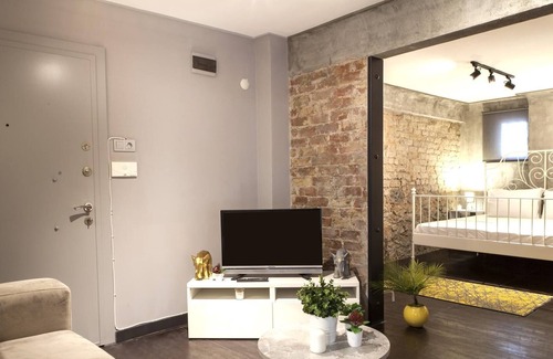 Kabatas Apartment | Chic and Central Flat in the Heart of Beyoglu
