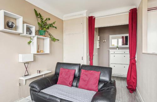 Bagneux Apartment | Chic and comfortable apart near Paris