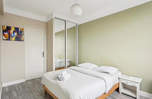 Bagneux Apartment | Chic and comfortable apart near Paris