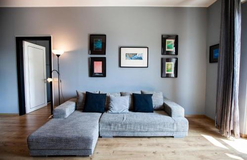 Como Apartment | Stylish Retreat at Chic and Freak Como with Ocean Views