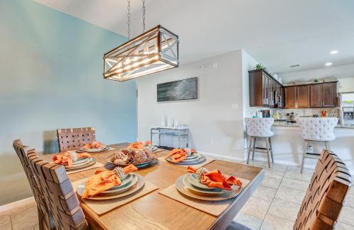 Katy House | Tranquil Katy Retreat with Inviting Community Pool