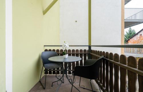 Leoben Apartment | Chic Apartment in Leoben - Balcony & Easy City Access