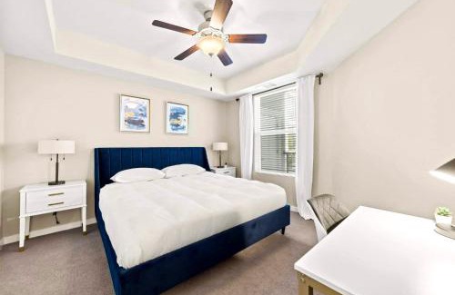 Sparks Apartment | Stylish Apartment with Jacuzzi & Pool Near Casino