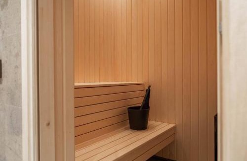 Are Apartment | Stylish Ski-in-Ski-out Apartment for 6 with Sauna Access