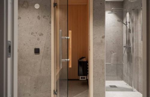 Are Apartment | Stylish Ski-in-Ski-out Apartment for 6 with Sauna Access