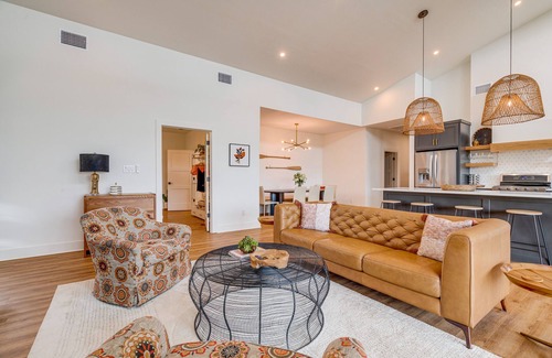 Council Creek South House | Stylish Burnet Home on Lake Buchanan with Spa and Fireplaces