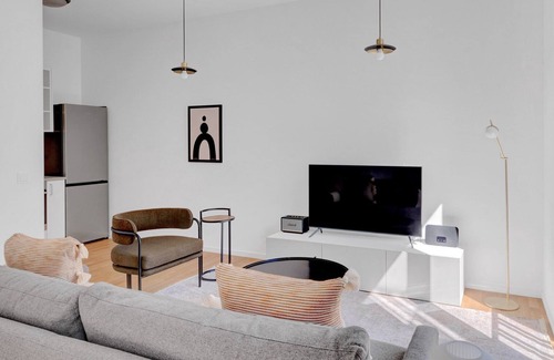 Tiergarten Apartment | Chic Mitte 2BR with Family-Friendly Amenities Near Potsdamer Platz