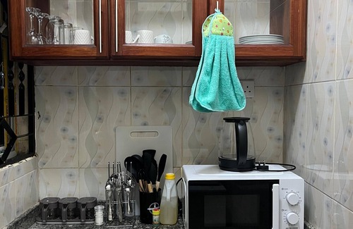 Mwananyamala Apartment | “Chic City Escape Apartment with AC, Smart TV & Free Breakfast in Dar es Salaam"