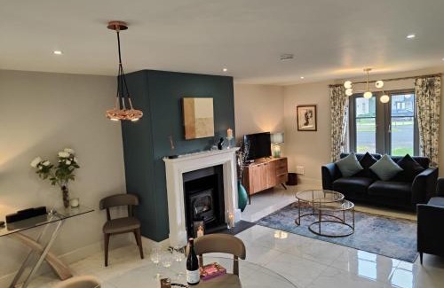 Enniskillen House | Chic & Cosy Retreat at Lough Erne 4* Resort with Spa
