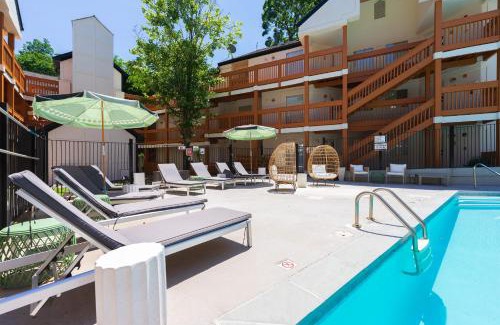 Garden Hills Apartment | Stylish Condo Retreat in the Heart of Buckhead Atlanta
