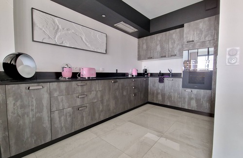 Royan Apartment | Stylish Foncillon Apartment with Pool and Family Amenities