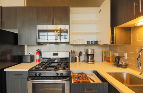 Prairie District Hotel | Chic Cozy 2BR near McCormick + Museum Campus
