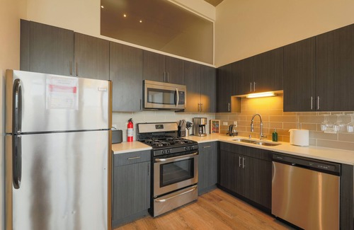 Prairie District Hotel | Chic Cozy 2BR near McCormick + Museum Campus