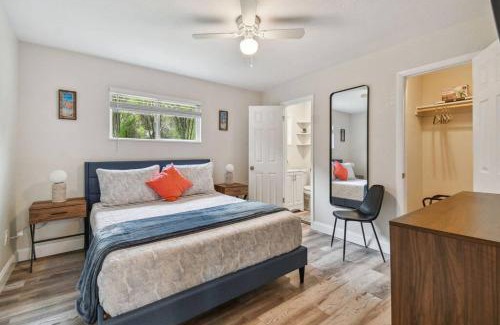 Largo Villa | Chic 3 Bed/2 Bath House with Ocean View Near Beaches