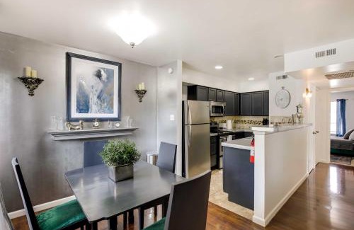 Knox - Henderson Apartment | Stylish Dallas Condo with Pool, Steps from Knox Street!