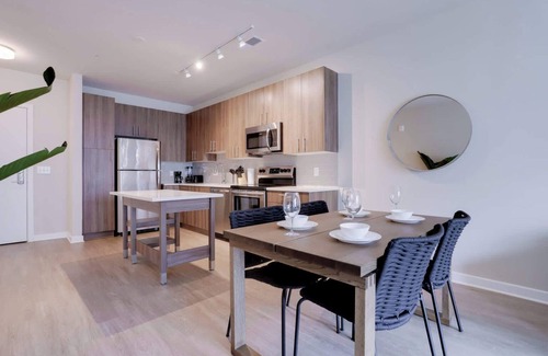 Jefferson Manor Apartment | Cozy Apartment at Alexandria with Pool and Spa Amenities