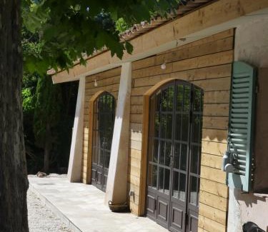 Sollies Pont House | Chic et Champêtre: Pool Access and Guest Rated 9.1/10