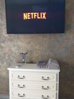 Floresti Apartment | Stylish Chic Flat One for Your Next Getaway