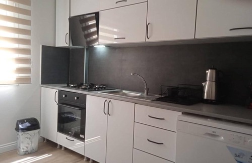 Yaliciftlik Apartment | Modern Flat with Pool and Garden in Bodrum