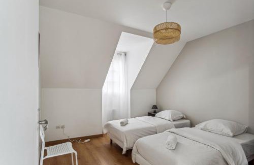 Meaux Apartment | Stylish Family Home with Pool and High Guest Rating