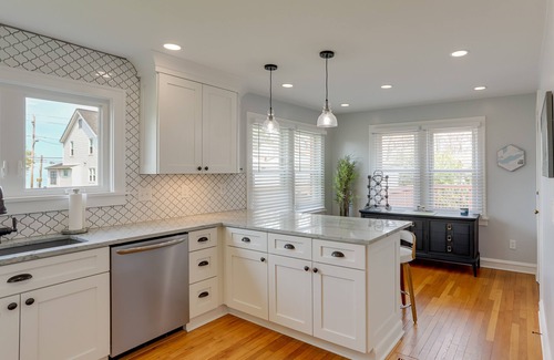 Avon Lake House | Stylish Retreat with Deck, Steps from Lake Erie!