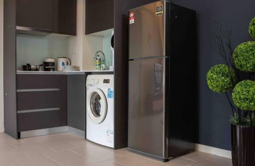 Cyberjaya Apartment | Stylish Retreat in Cyberjaya with Netflix and Wi-Fi