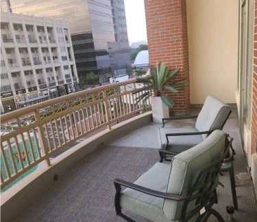Atlantic Station Area Apartment | Chic Lofts at Atlantic Station