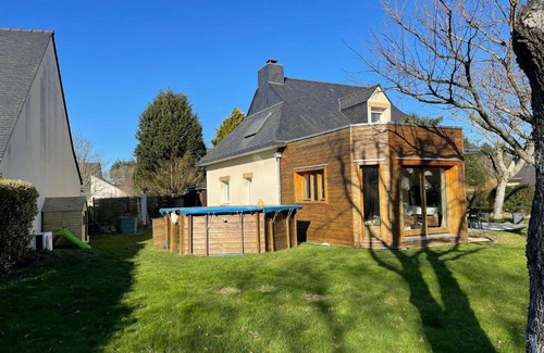 Saint-Ave House | Peaceful Retreat in Saint-Avé with Pool and Garden