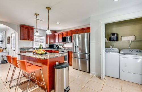 Marietta House | Chic Marietta Retreat with Fire Pit, Grill & Spa Amenities!