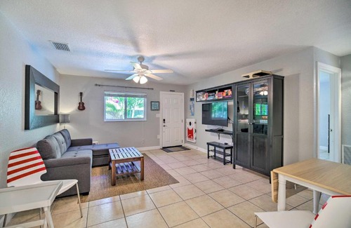 Indian River Bluff House | Modern Melbourne Townhome Just 2 Miles from Downtown!