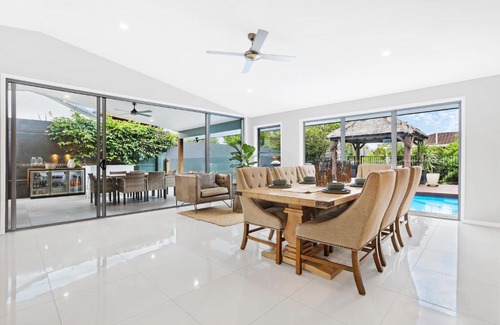 Miami House | Stylish Miami 4BR Retreat with Pool and Oceanfront Views