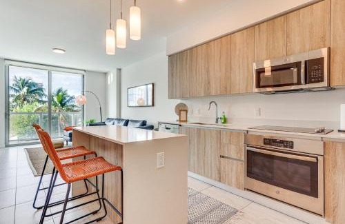 Northeast Miami Apartment | Stylish Miami Condo with Pool, 10/10 Guest Rated