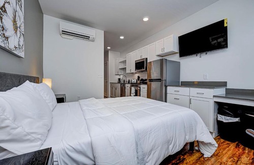 Fountain Square Apartment | Modern Studio Apartment with Family-Friendly Amenities