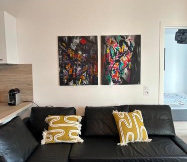 Asnieres-sur-Seine Apartment | Stylish Apartment Near Metro with Top Guest Ratings