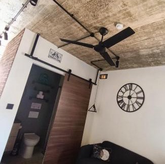 Mosta Apartment | Stylish Penthouse with Child-Friendly Amenities, Rated 9.7