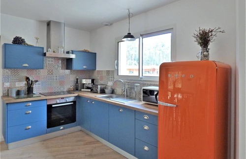 Maubuisson House | Private Garden Retreat with Ocean View & 10/10 Guest Rating