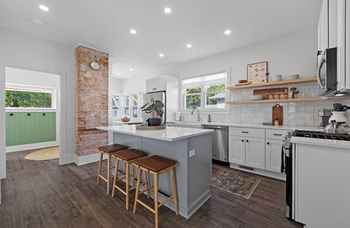 Oconomowoc House | Stylish Pet-Friendly Home with Fire Pit near Lakes