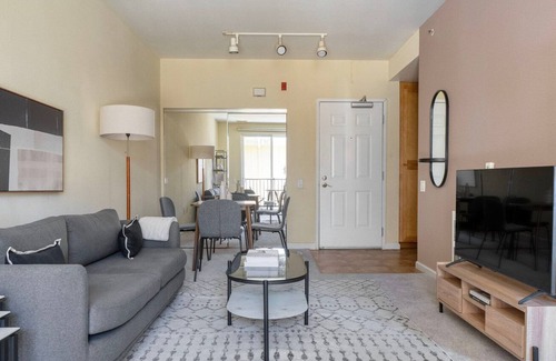 San Bruno Apartment | Stylish San Bruno 1BR with Pool, Spa & Theater Near BART