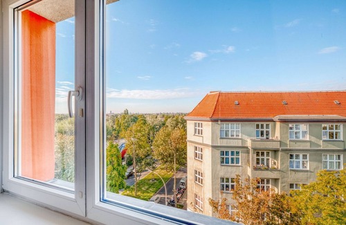 Tempelhof Apartment | Stylish 1BR in Schöneberg, Near Tempelhofer Feld