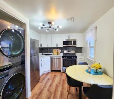 West Orange Apartment | Modern Apartment Close to Attractions, Pet-Friendly Stay